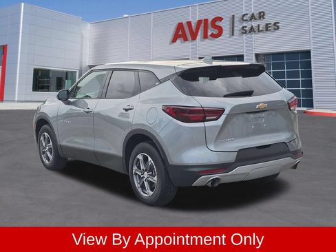 Used 2025 Chevrolet Blazer LT FWD image 9