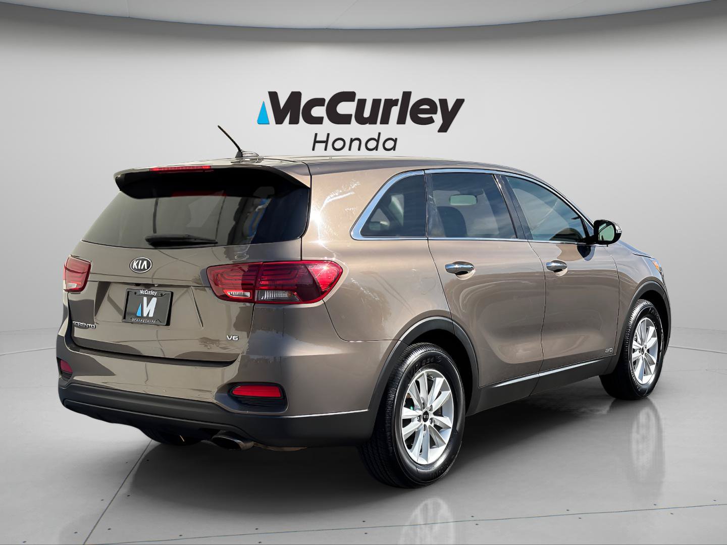 Used 2019 Kia Sorento AWD V6 image 3