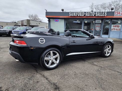 Used 2015 Chevrolet Camaro LT RWD image 15
