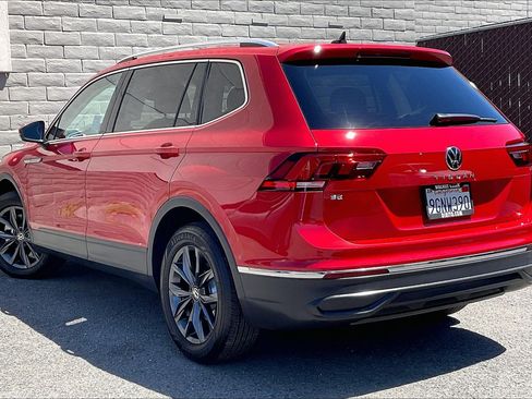 Certified 2023 Volkswagen Tiguan SE FWD image 10