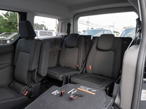 Used 2020 Ford Transit Connect XLT FWD image 18
