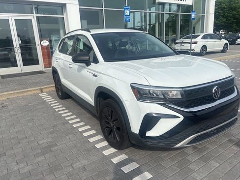 Used 2022 Volkswagen Taos S image 7