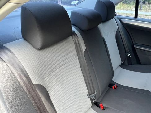 Used 2017 Volkswagen Jetta S FWD image 31