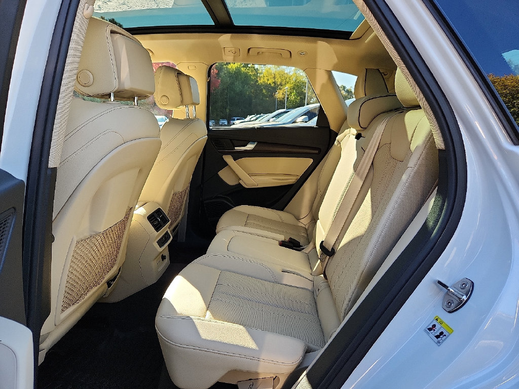 Certified 2024 Audi Q5 2.0T Premium Plus AWD/4WD image 16