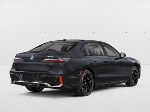 New 2026 BMW 750e xDrive AWD/4WD image 2