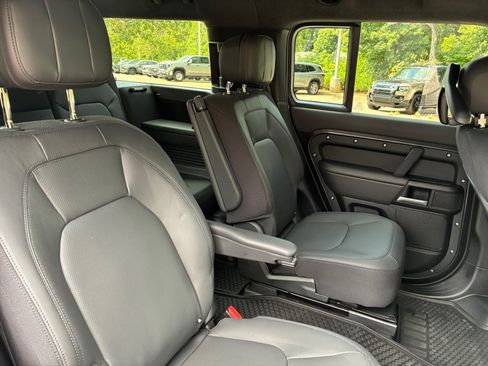 Used 2026 Land Rover Defender 130 V8 AWD/4WD image 29