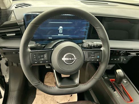 New 2025 Nissan Kicks SR w/ SR Premium Package image 11