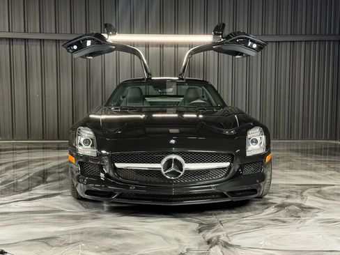 Used 2012 Mercedes-Benz SLS AMG Coupe image 20