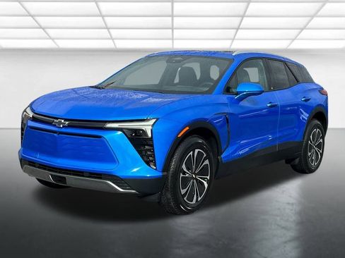 New 2025 Chevrolet Blazer EV LT image 2