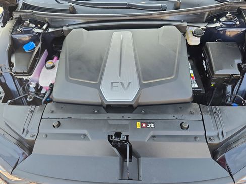 Used 2024 Kia EV6 Wind w/ Wind Technology Package image 28