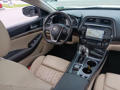 Used 2016 Nissan Maxima Platinum FWD image 15