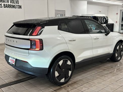 New 2026 Volvo EX30 Plus w/ Climate Package image 5