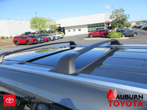 Used 2025 Toyota Grand Highlander AWD Hybrid image 12