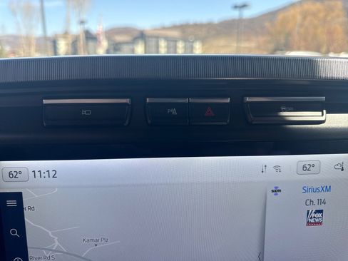 Used 2023 Ford F150 Platinum image 30