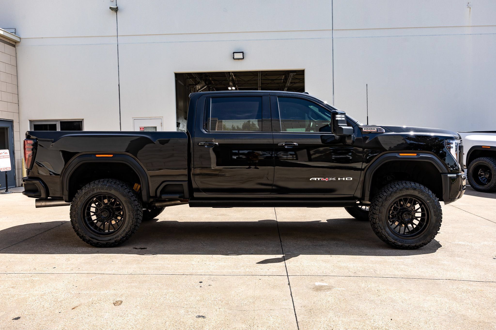 Used 2026 GMC Sierra 2500 AT4X AWD/4WD image 11