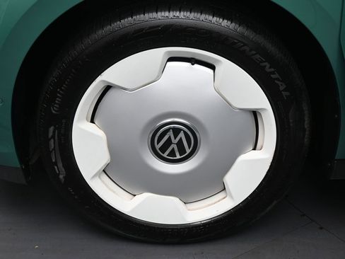 Used 2025 Volkswagen ID. Buzz 1st Edition image 38