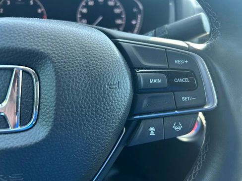 Used 2018 Honda Accord Sport image 17