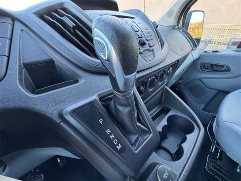 Used 2017 Ford Transit 150 XL image 27
