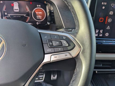 Certified 2025 Volkswagen Atlas Peak Edition SE AWD/4WD image 29