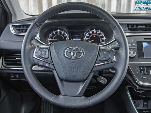 Used 2013 Toyota Avalon XLE Premium FWD image 13