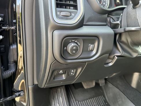 Used 2025 RAM 1500 Big Horn AWD/4WD image 16