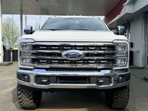 Used 2023 Ford F250 Lariat w/ Chrome Package image 7