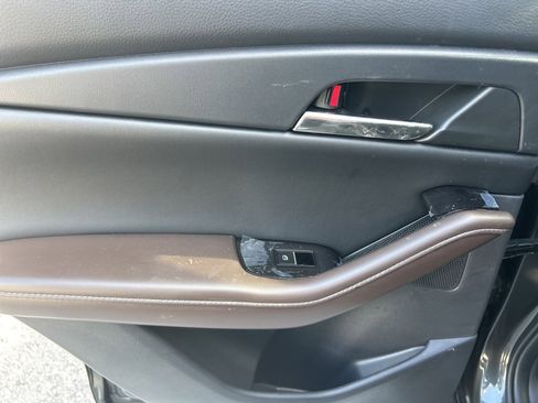 Certified 2025 MAZDA CX-30 AWD 2.5 S w/ Premium Package image 11