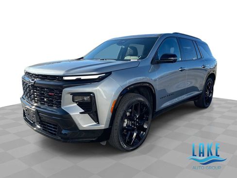 Certified 2025 Chevrolet Traverse RS image 1