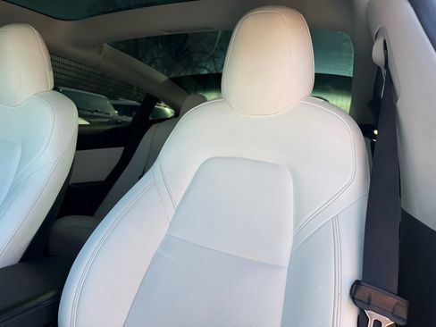 Used 2018 Tesla Model 3 Long Range AWD/4WD image 29