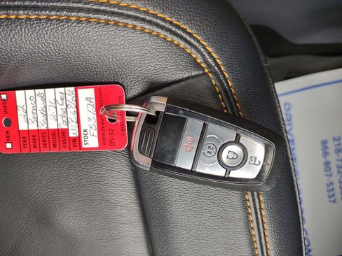 Used 2022 Ford Bronco Badlands image 38