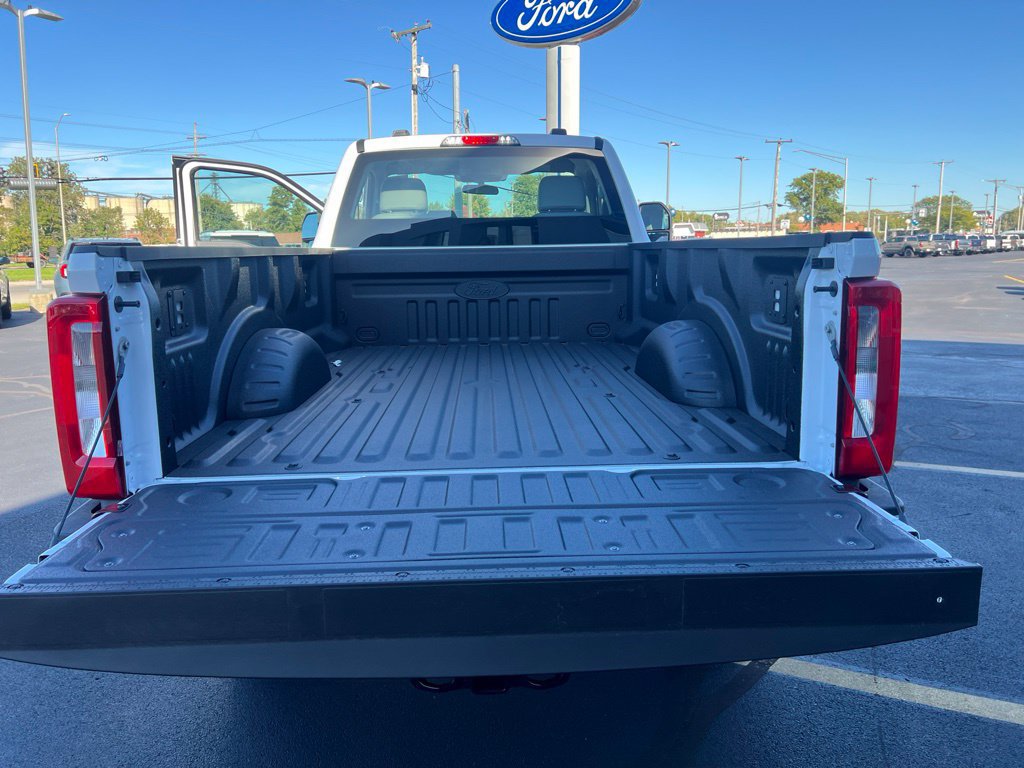 New 2027 Ford F350 XL w/ FX4 Off-Road Package AWD/4WD image 11