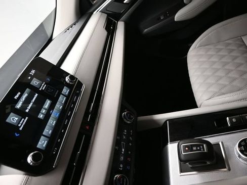 Used 2024 Mitsubishi Outlander SEL Black Edition FWD image 19