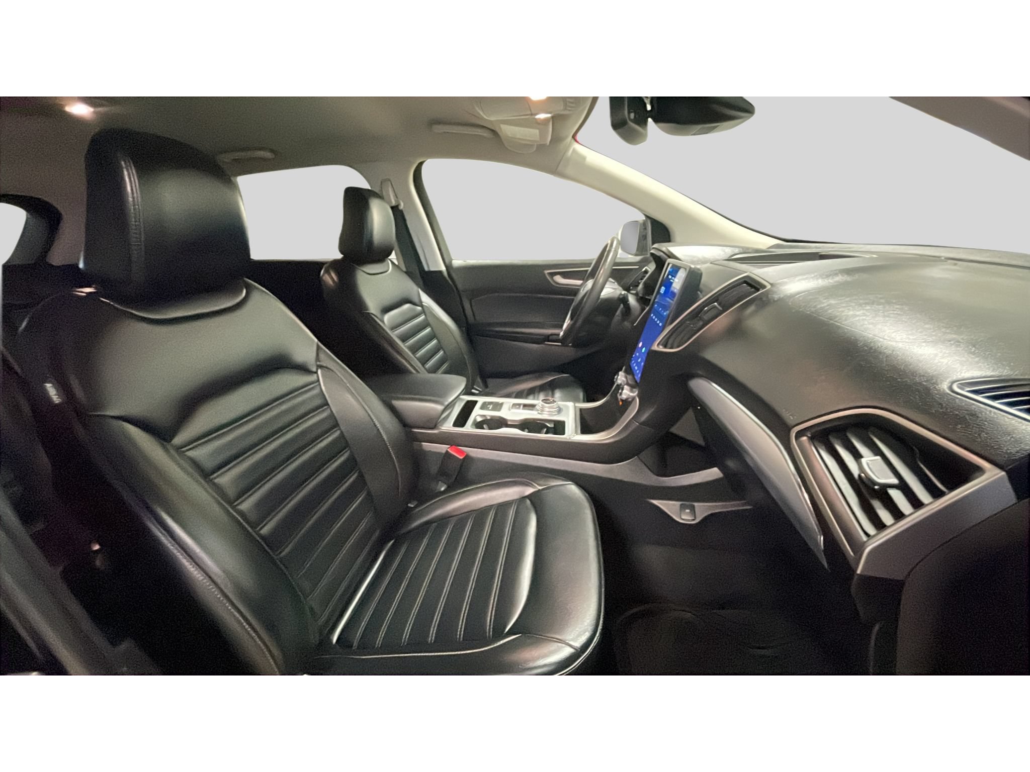 Used 2022 Ford Edge SEL AWD/4WD image 16