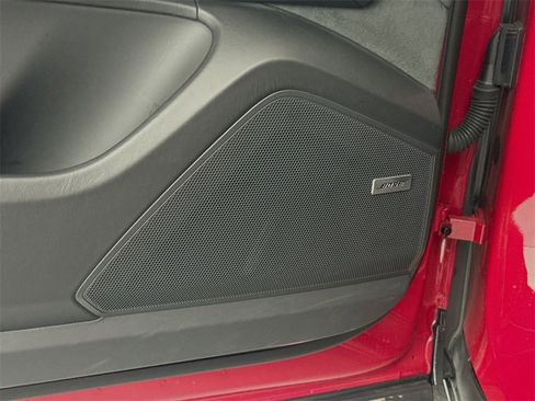 Used 2025 Porsche Cayenne GTS image 19