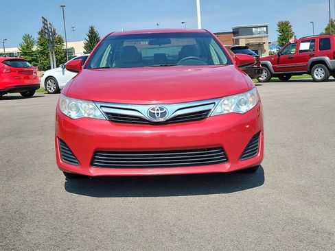 Used 2013 Toyota Camry LE FWD image 8