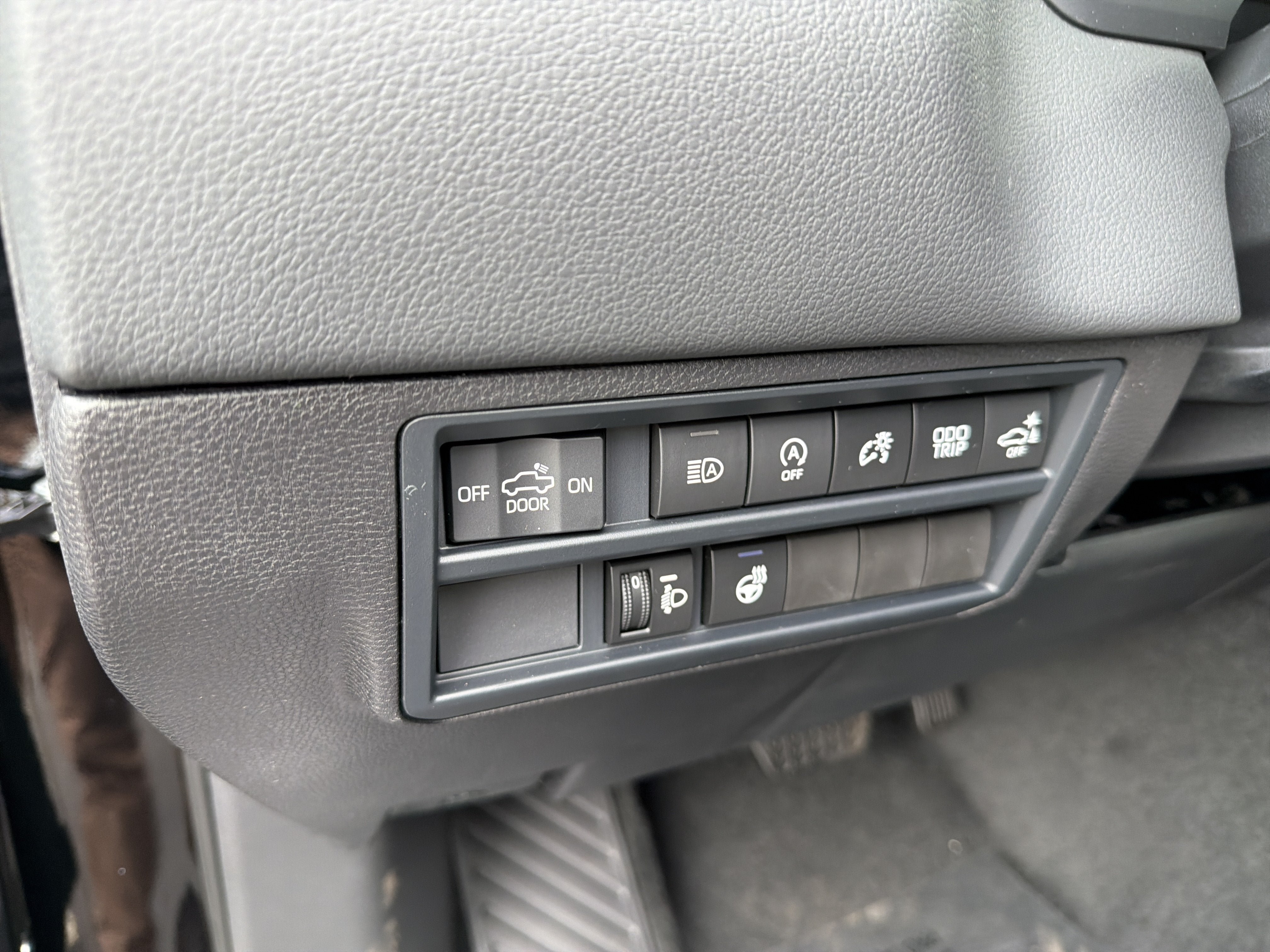 New 2026 Toyota Tundra Limited AWD/4WD image 12