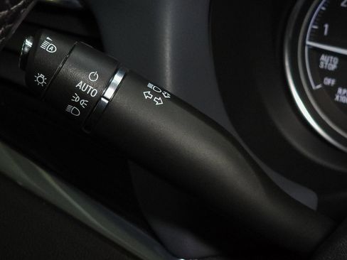 Used 2022 Buick Enclave Essence w/ Experience Buick Package image 28