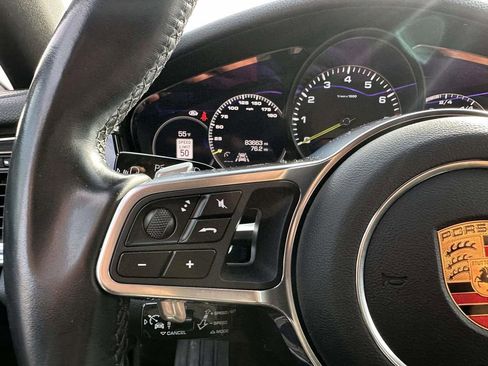 Used 2018 Porsche Panamera 4 image 31