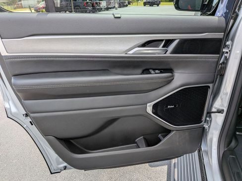 New 2026 Jeep Grand Wagoneer Limited AWD/4WD image 20