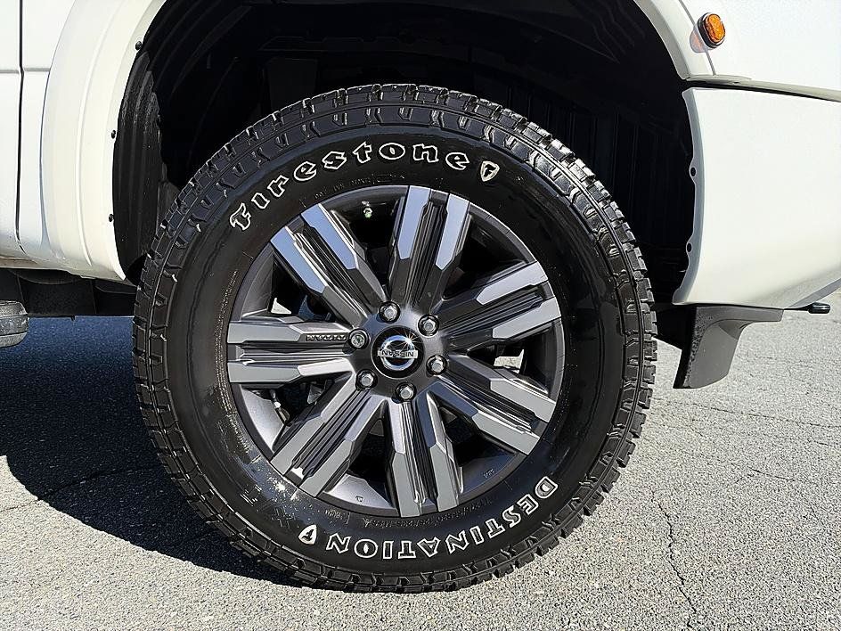 Used 2022 Nissan Titan Platinum Reserve w/ Moonroof Package AWD/4WD image 12
