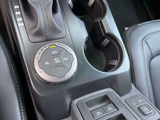 New 2026 Ford Bronco Outer Banks AWD/4WD image 29