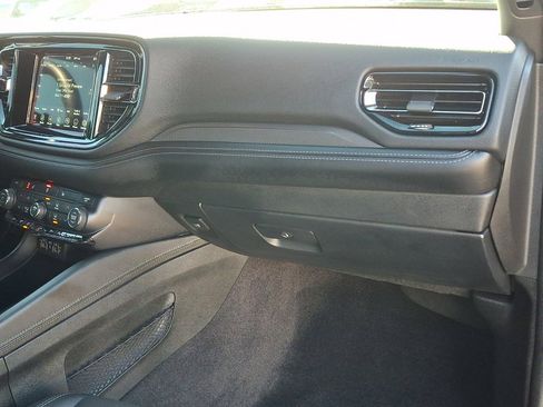 Used 2022 Dodge Durango GT image 12