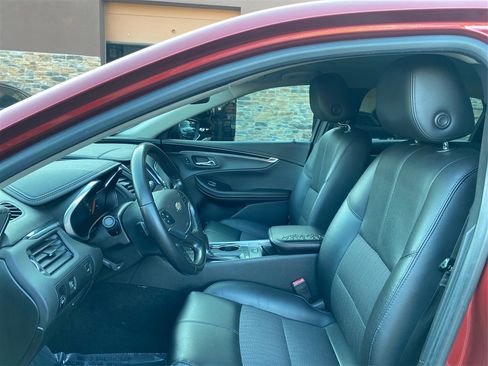 Used 2019 Chevrolet Impala LT image 9