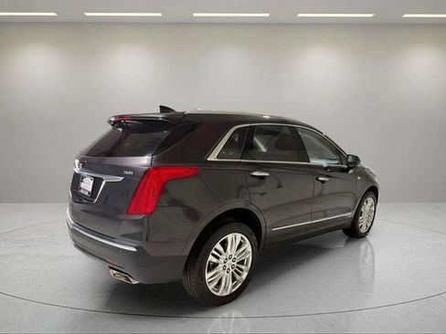 Used 2017 Cadillac XT5 Premium Luxury AWD/4WD image 3