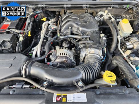 Used 2015 Jeep Wrangler Unlimited Sahara w/ Dual Top Group image 16