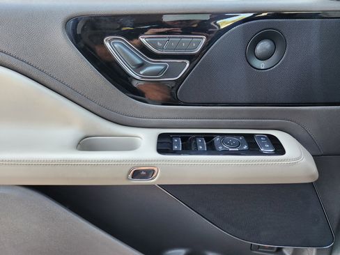 Used 2021 Lincoln Aviator Reserve w/ Equipment Group 201A image 23