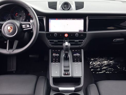 New 2026 Porsche Macan AWD/4WD image 20