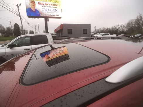 Used 2017 Nissan Pathfinder SL w/ SL Premium Package image 14