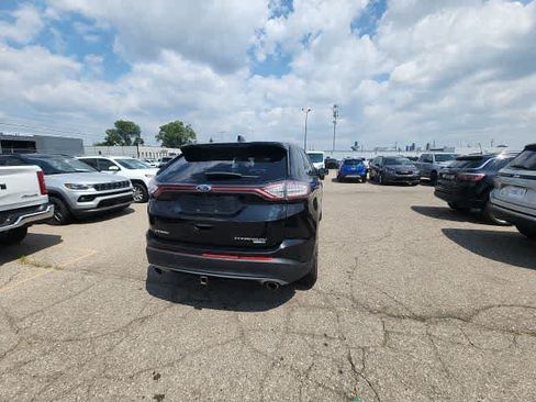 Used 2015 Ford Edge Titanium w/ Equipment Group 301A AWD/4WD image 18