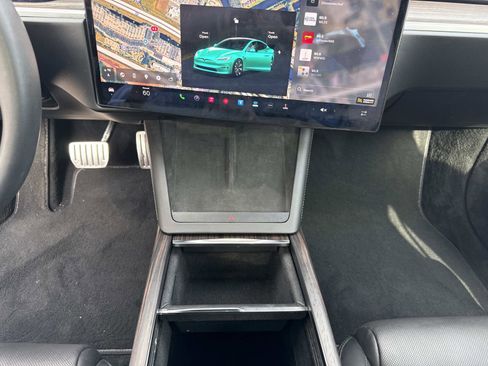 Used 2024 Tesla Model S image 26